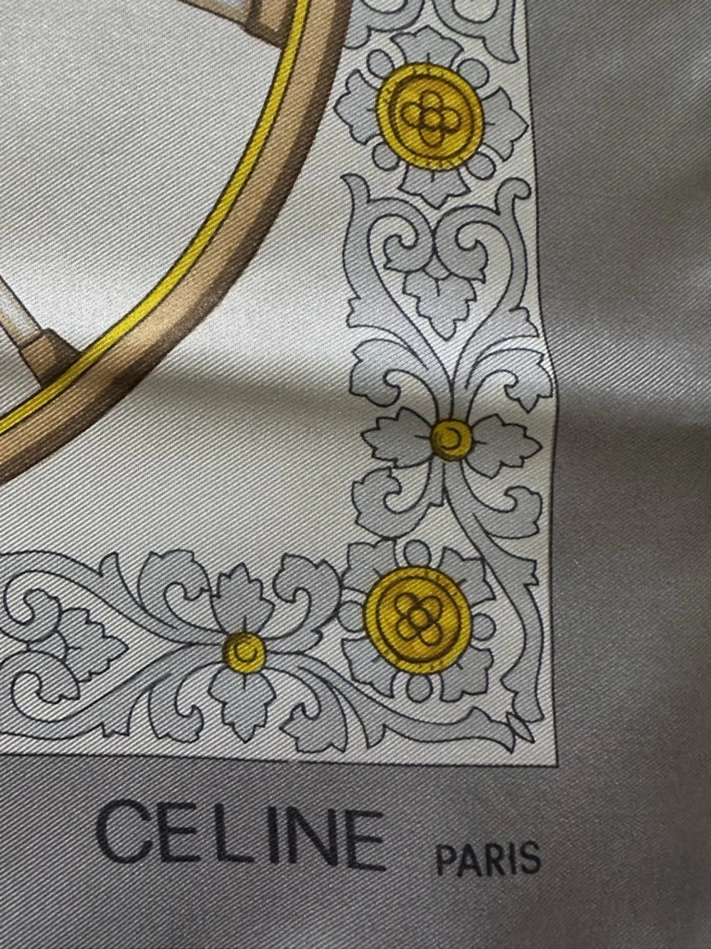Vintage Celine Paris 100% Silk Scarf 33x34 Equestrian Carriage Wheel Print Italy - Picture 3 of 10